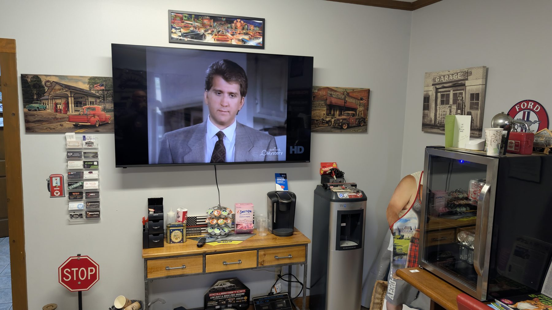 Customer waiting area with a TV at Honest Auto Repair
